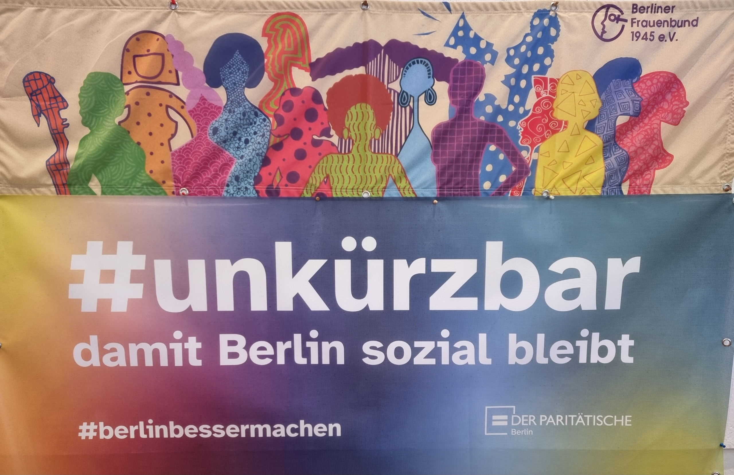 Kürzungen und Neustrukturierungen in der Frauen*- und Gleichstellungsarbeit